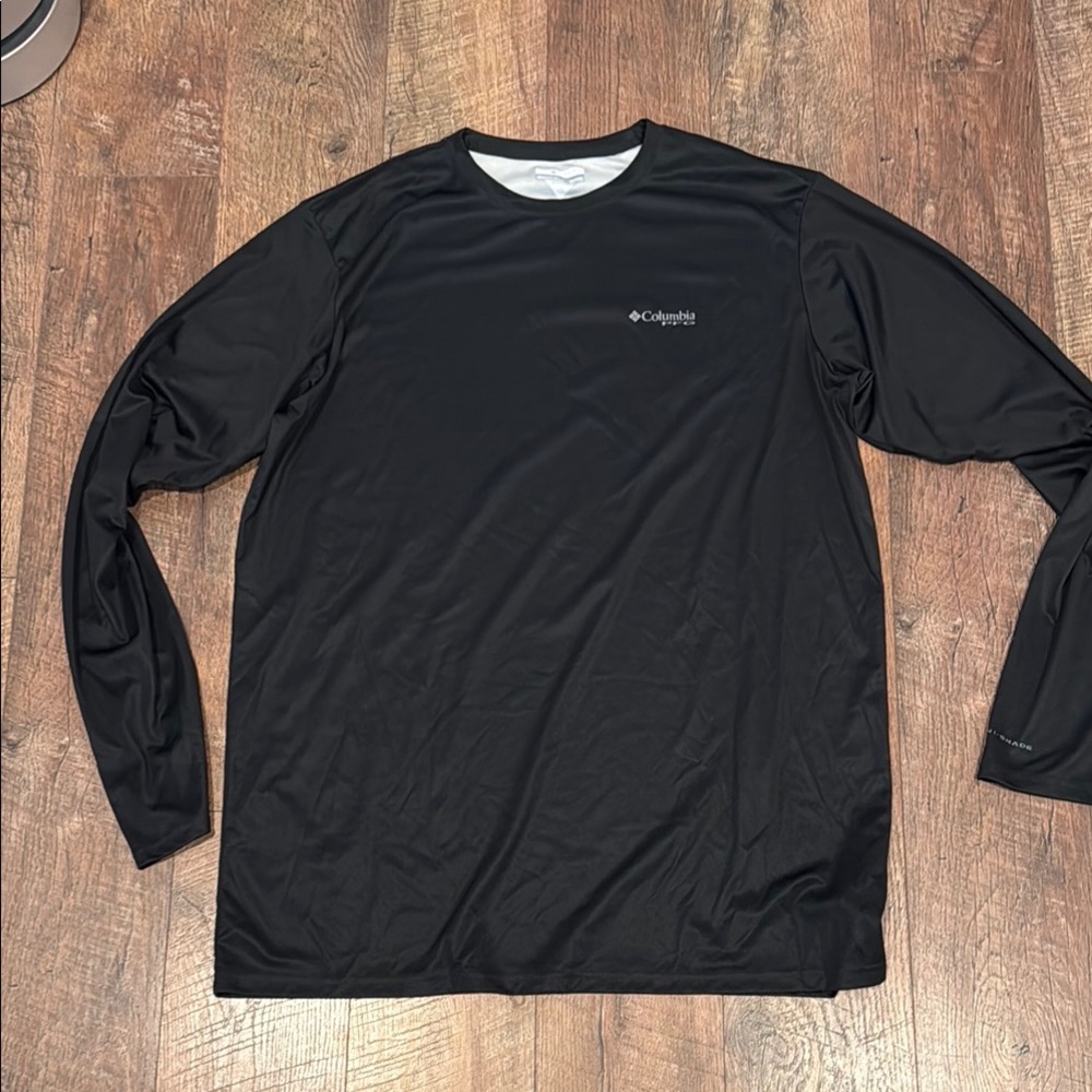 Columbia Men's Black Long Sleeve Shirt